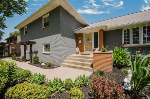 Photo of 2680 Mitzi Drive, Columbus, OH 43209 (MLS # 226025925)