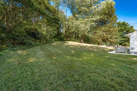 Tiny photo for 554 Garfield Avenue, Newark, OH 43055 (MLS # 226000849)