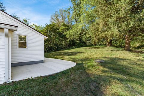 Tiny photo for 554 Garfield Avenue, Newark, OH 43055 (MLS # 226000849)