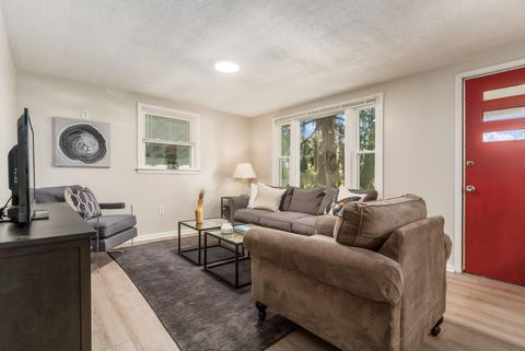 Tiny photo for 554 Garfield Avenue, Newark, OH 43055 (MLS # 226000849)