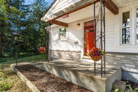 Tiny photo for 554 Garfield Avenue, Newark, OH 43055 (MLS # 226000849)
