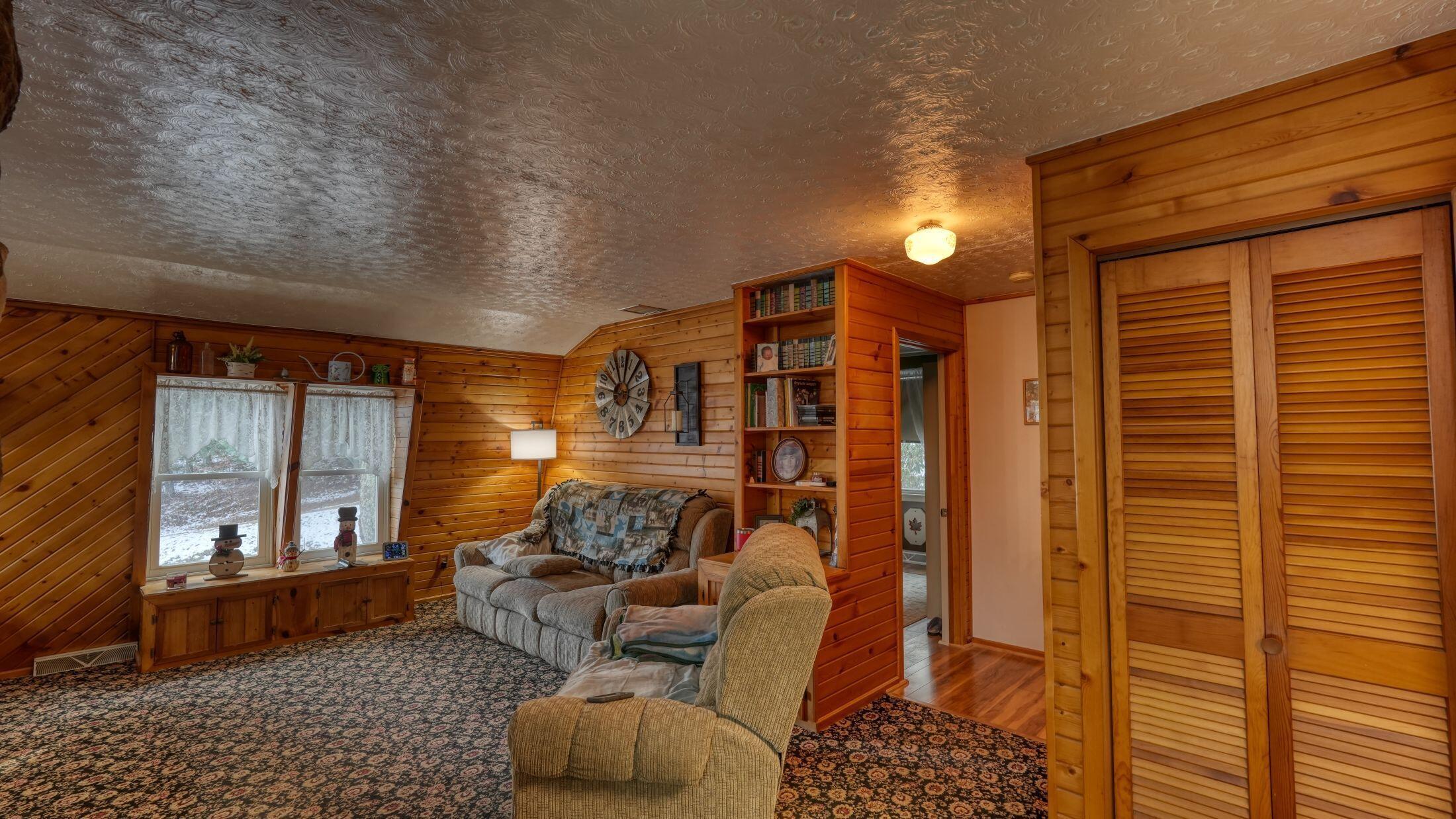 2250 Indian Camp Run Road, New Concord, Ohio image 9