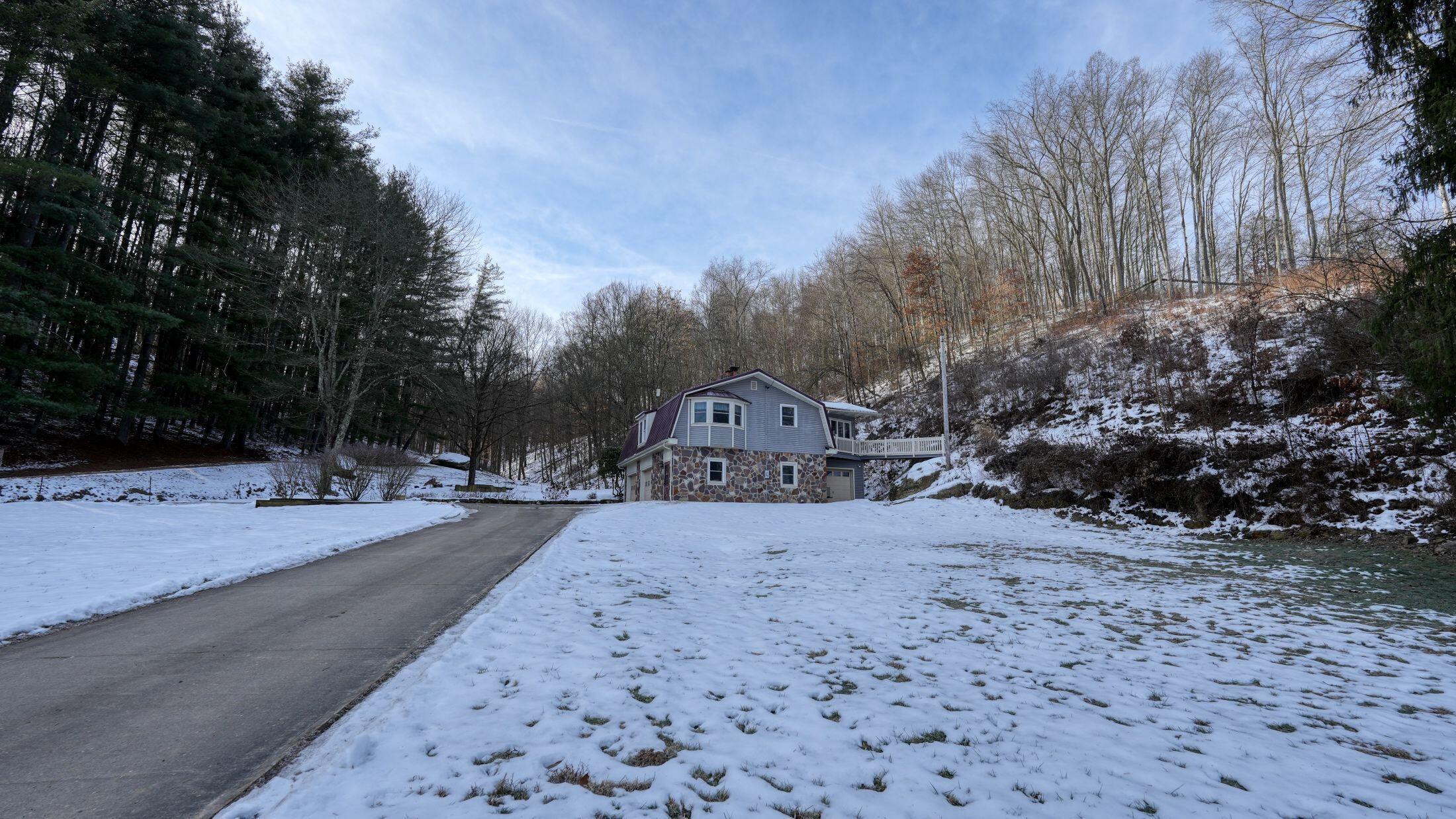2250 Indian Camp Run Road, New Concord, Ohio image 5