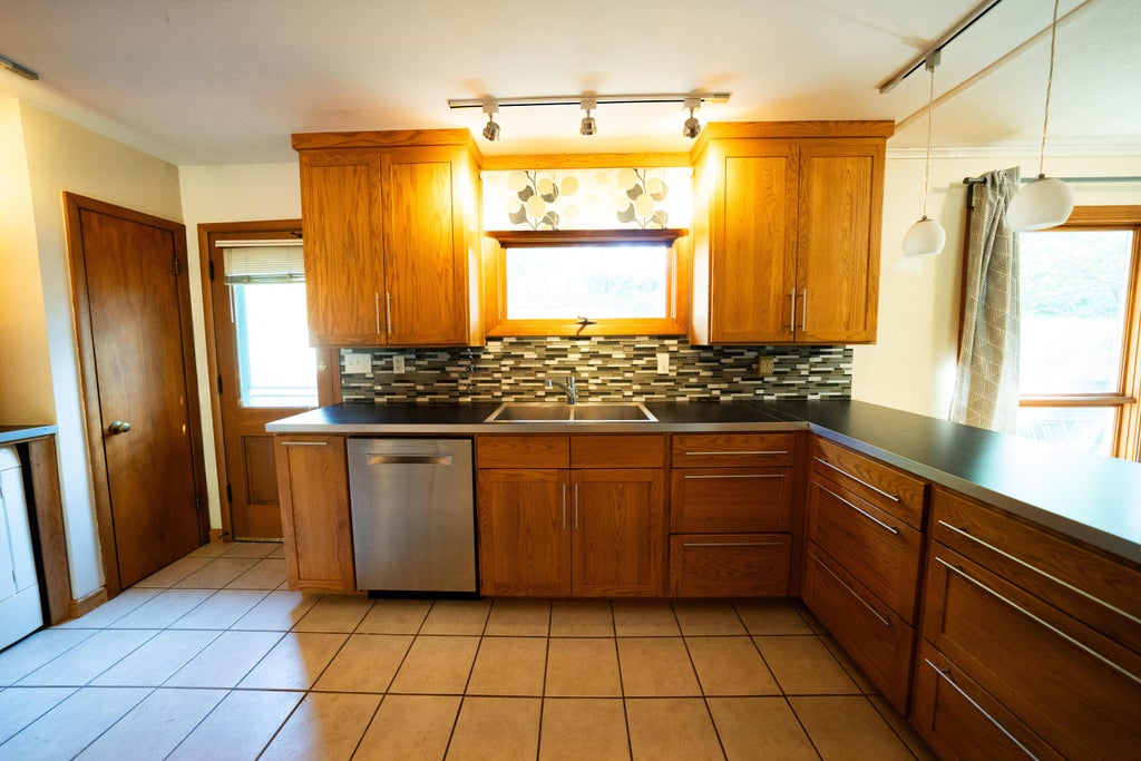 Photo of 155 Wilson Drive, Worthington, OH 43085 (MLS # 225035399)