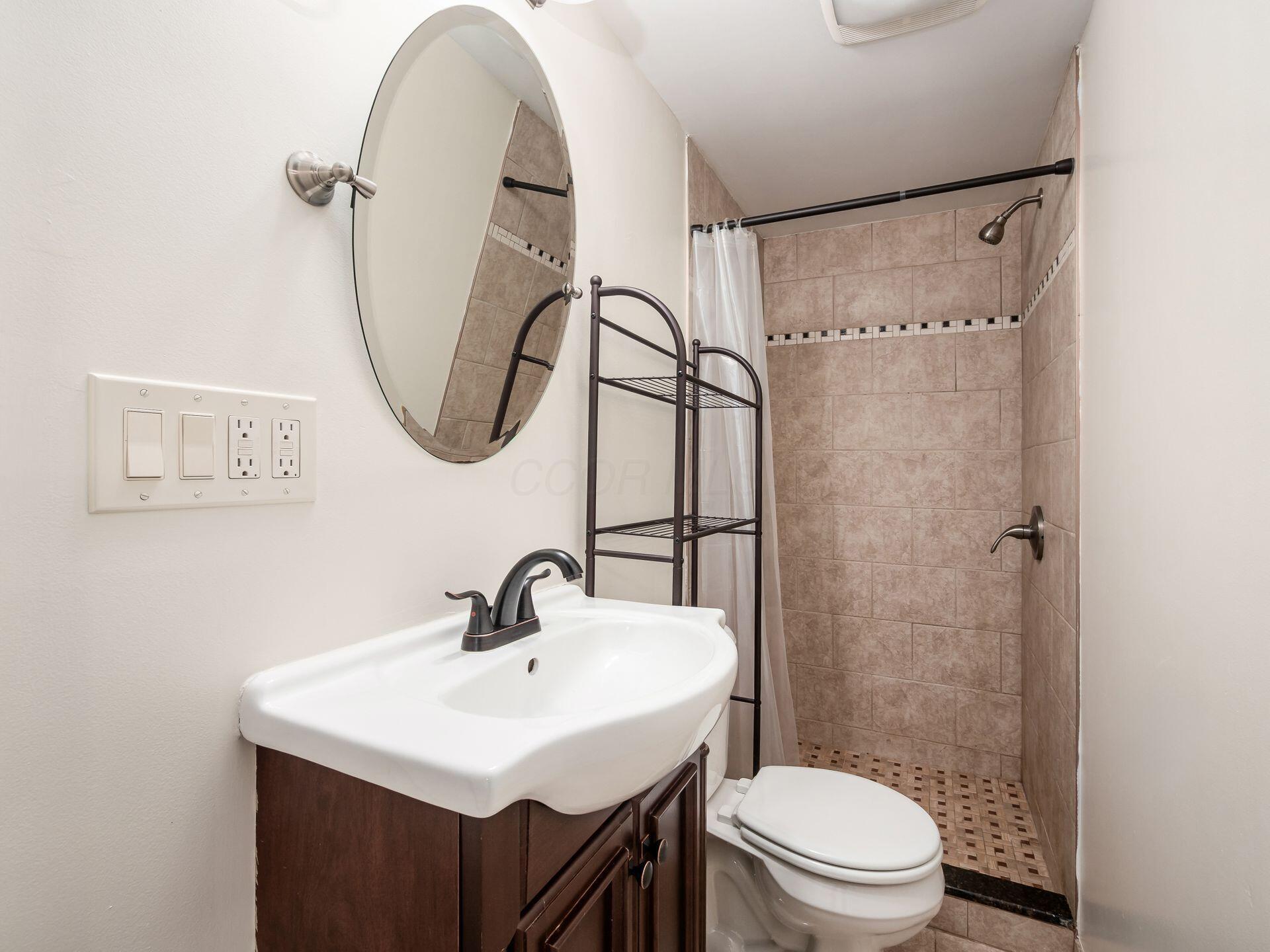 1520 Dickson Drive, Columbus, Ohio image 30