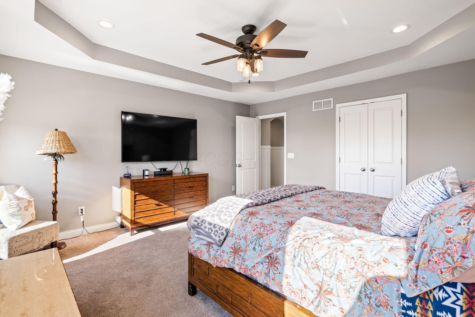 8487 Paddock Trail, Blacklick, Ohio image 31