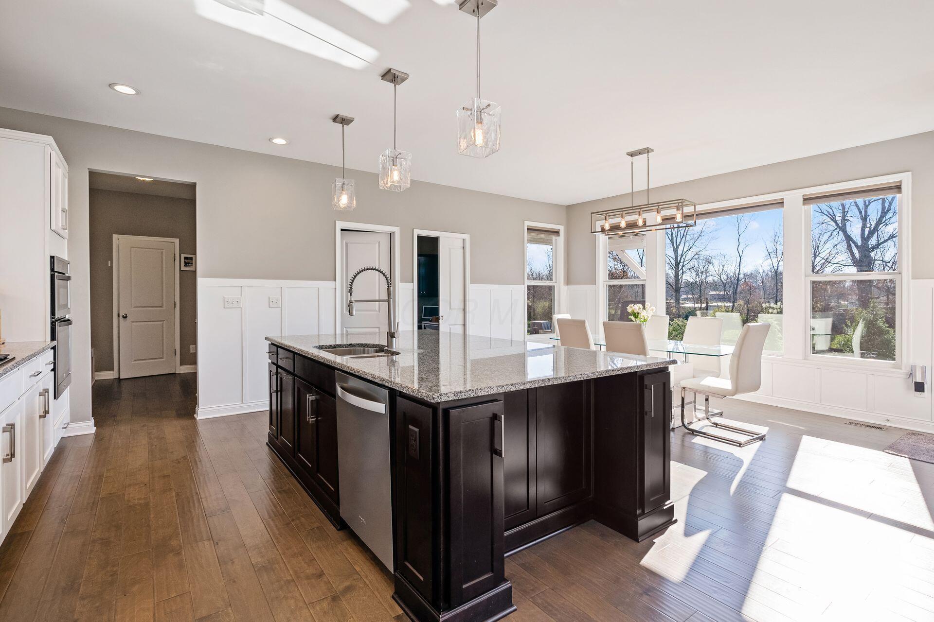 8487 Paddock Trail, Blacklick, Ohio image 16