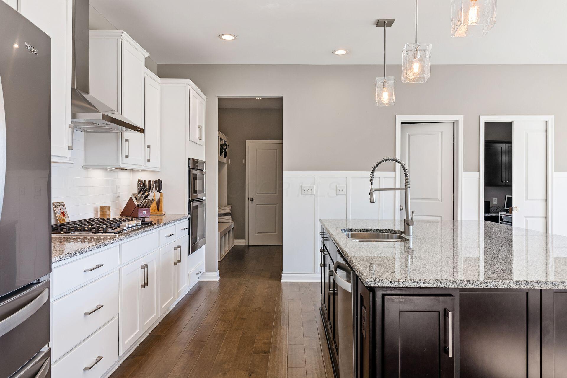 8487 Paddock Trail, Blacklick, Ohio image 17