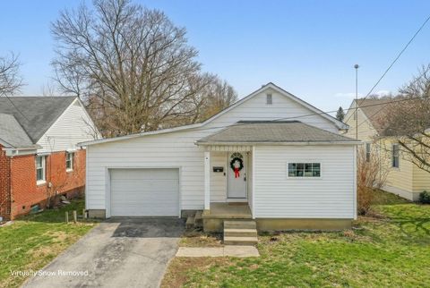 Photo of 727 W Washington Street, Baltimore, OH 43105 (MLS # 226002614)