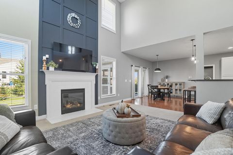 Tiny photo for 684 Kentucky Circle, Marysville, OH 43040 (MLS # 225037361)