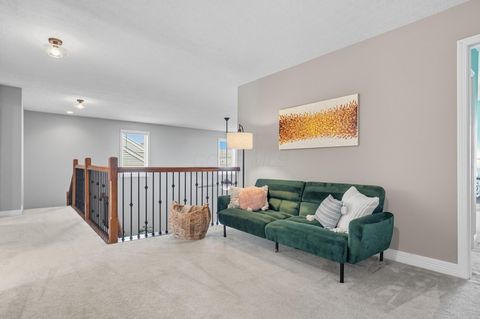 Tiny photo for 684 Kentucky Circle, Marysville, OH 43040 (MLS # 225037361)