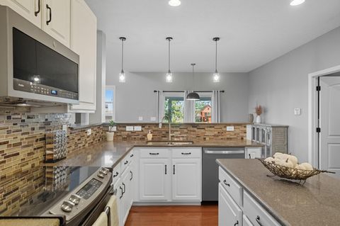 Tiny photo for 684 Kentucky Circle, Marysville, OH 43040 (MLS # 225037361)