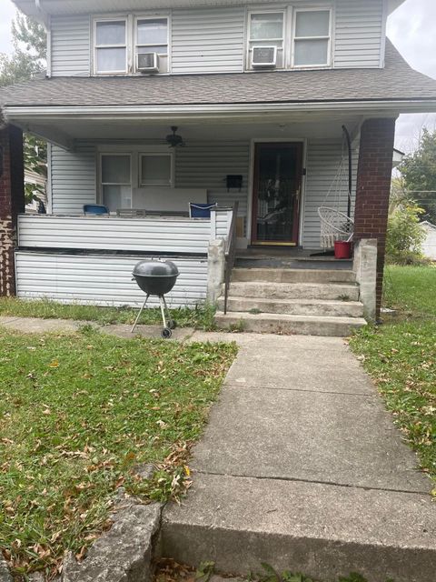 Photo of 1094 E 16th Ave Avenue, Columbus, OH 43211 (MLS # 225039941)