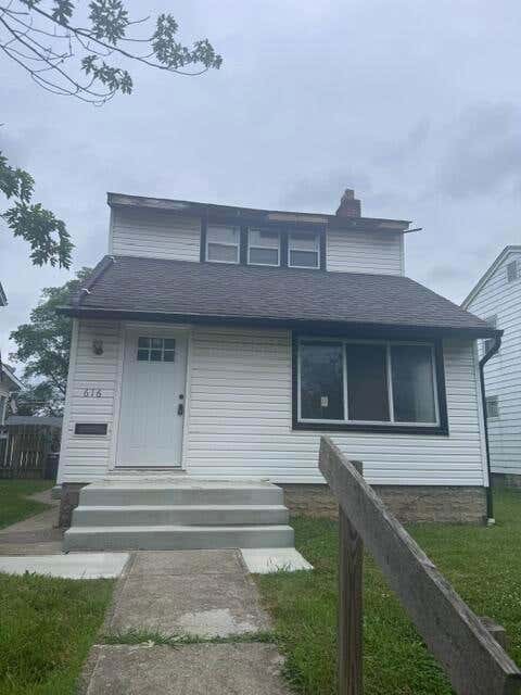 Photo of 616 S Terrace Avenue, Columbus, OH 43204 (MLS # 226021640)