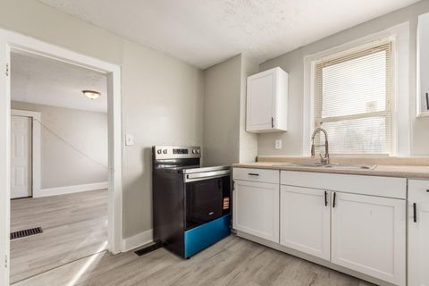 Tiny photo for 455 Johnson Street, Columbus, OH 43203 (MLS # 225046212)