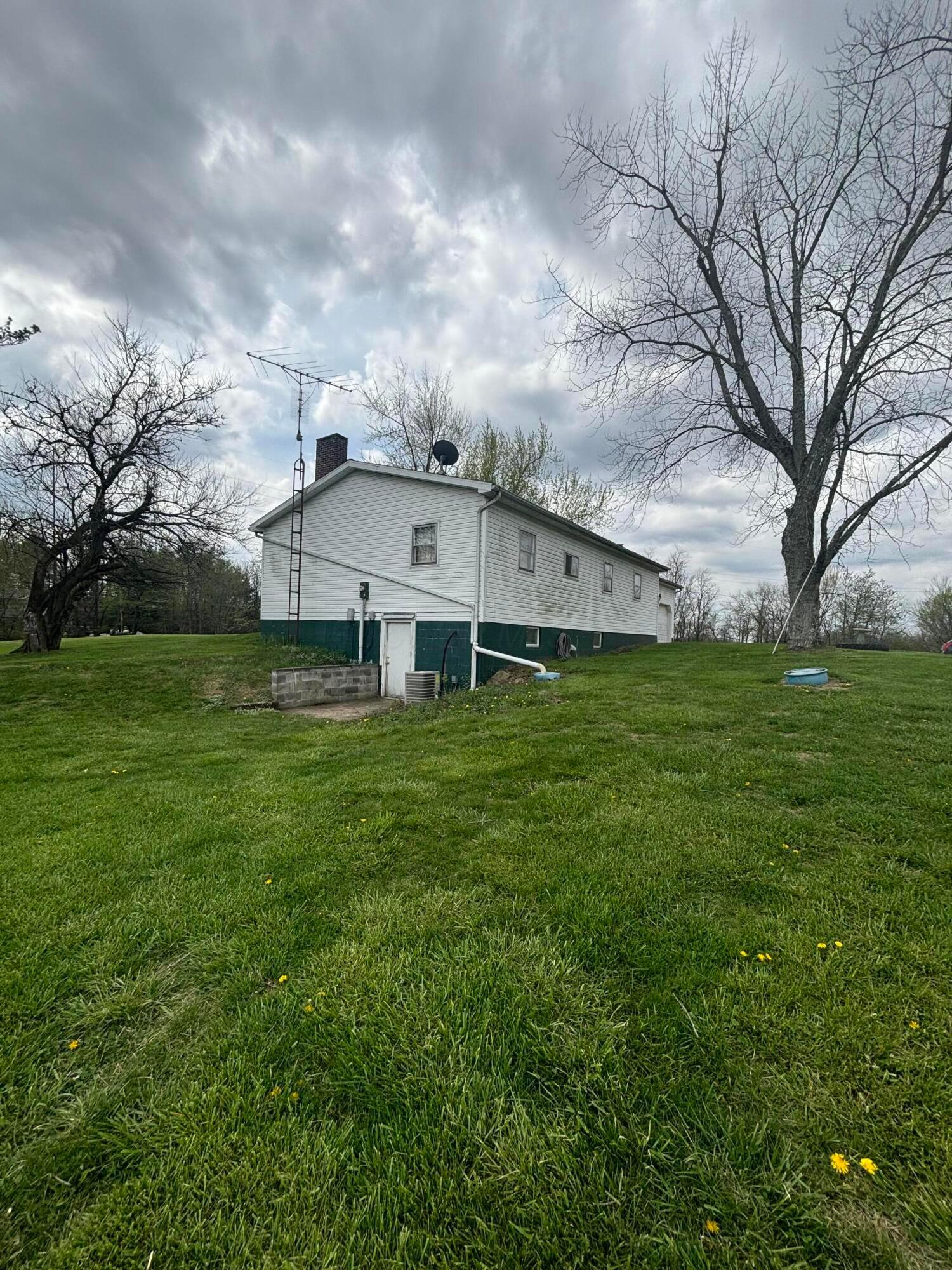 5398 Marietta Road, New Lexington, Ohio image 4