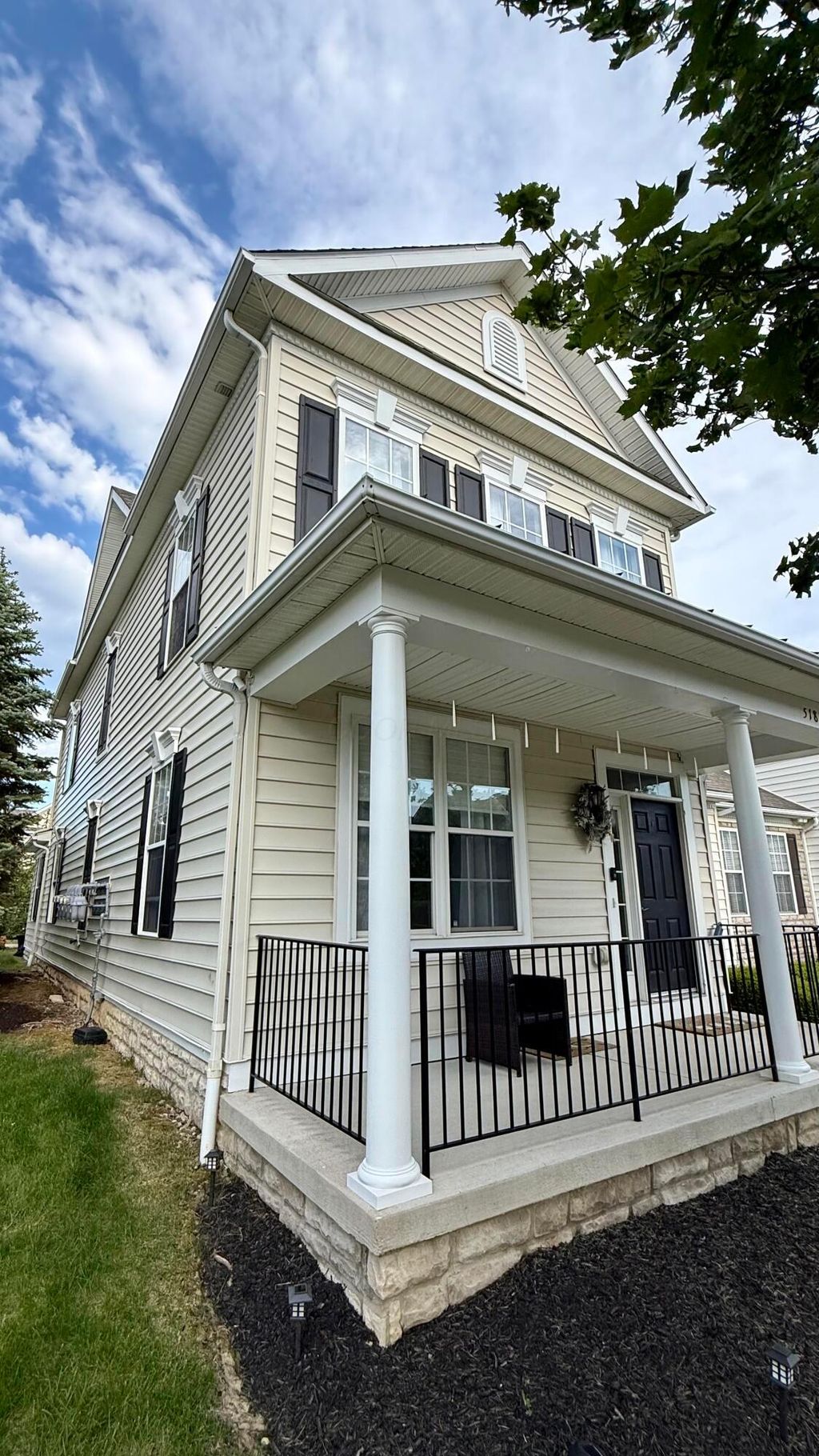 Photo of 5182 Horseshoe Falls Drive, Dublin, OH 43016 (MLS # 226015381)