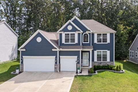 Photo of 404 Colony Ridge Drive, Delaware, OH 43015 (MLS # 226035311)