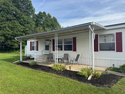Photo of 209 Rona Boulevard, Pataskala, OH 43062 (MLS # 225029557)