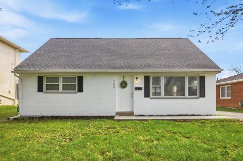 Photo of 758 Demorest Road, Columbus, OH 43204 (MLS # 226010953)