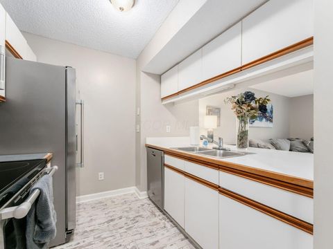 Tiny photo for 1807 Messner Drive 65D #65D, Hilliard, OH 43026 (MLS # 226000702)