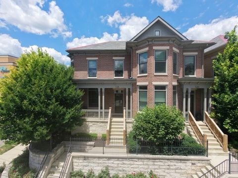 Photo of 128 W Starr Avenue Unit 1, Columbus, OH 43201 (MLS # 226023368)
