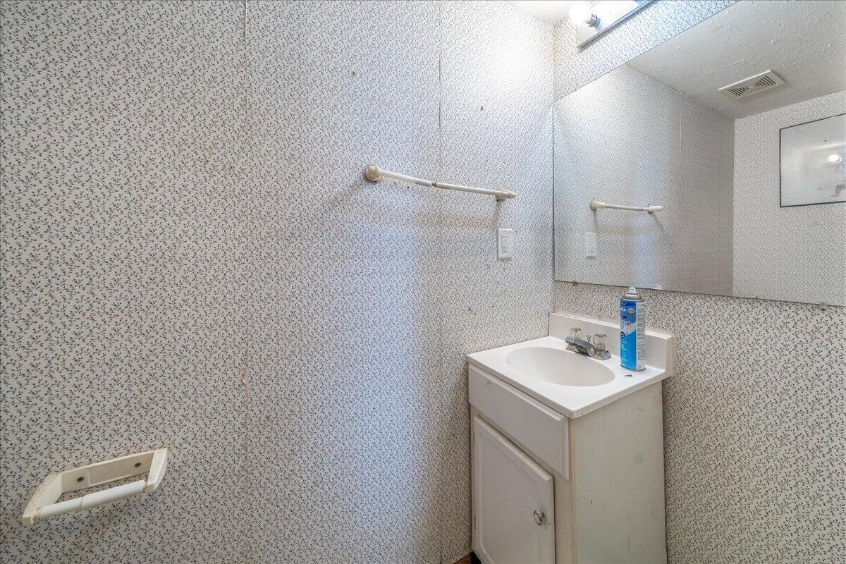 6836 Brockland Drive, Reynoldsburg, Ohio image 7