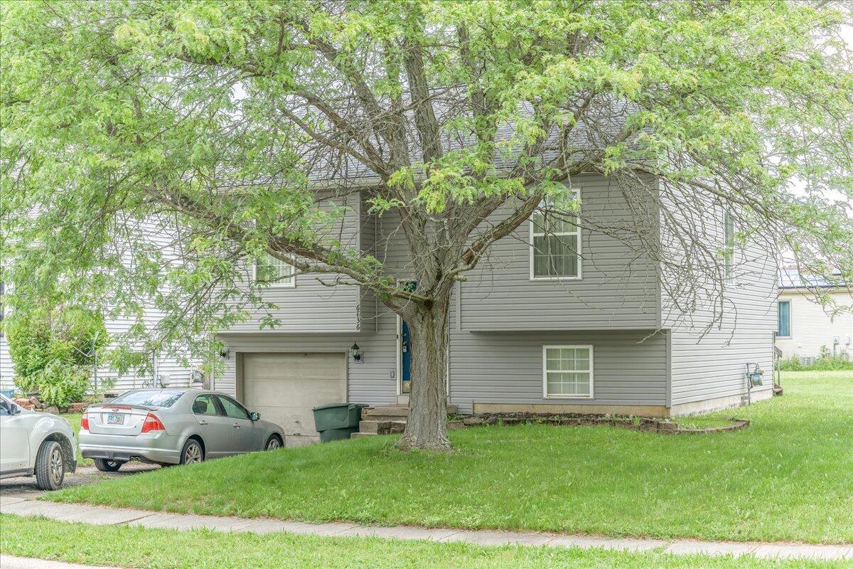 6836 Brockland Drive, Reynoldsburg, Ohio image 1