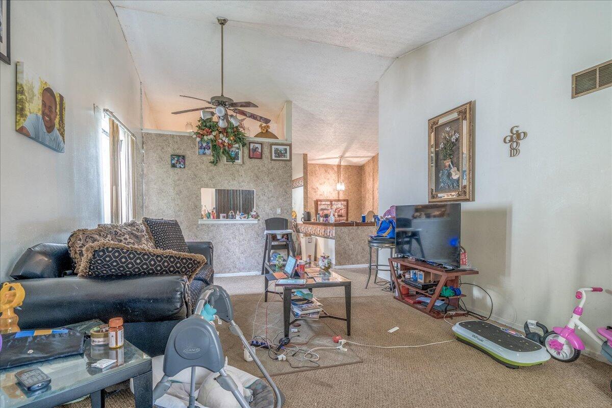 6836 Brockland Drive, Reynoldsburg, Ohio image 12