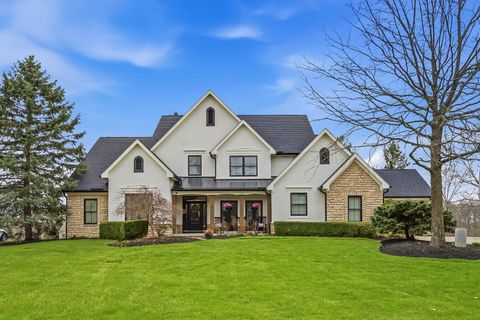 Photo of 8219 Campden Lakes Boulevard, Dublin, OH 43016 (MLS # 226009909)