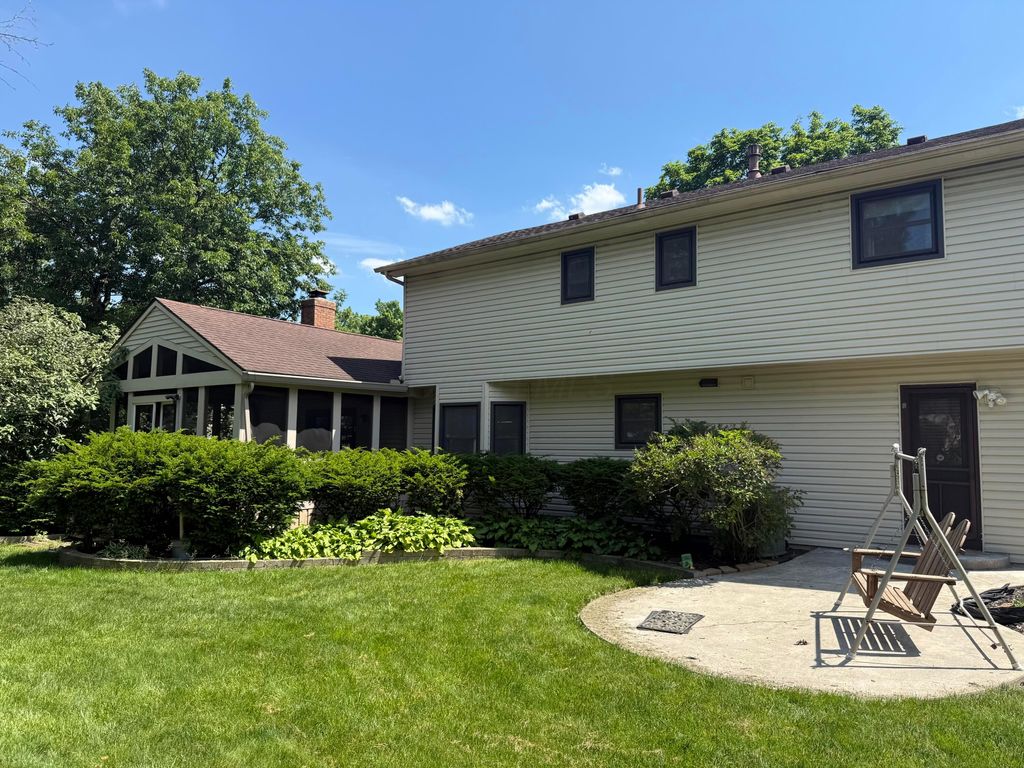 Photo of 1584 Buckshot Court, Worthington, OH 43085 (MLS # 226020590)