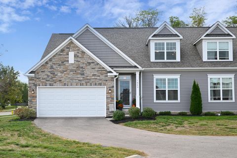 Photo of 1645 Withers Grove Loop, Grove City, OH 43123 (MLS # 225038498)