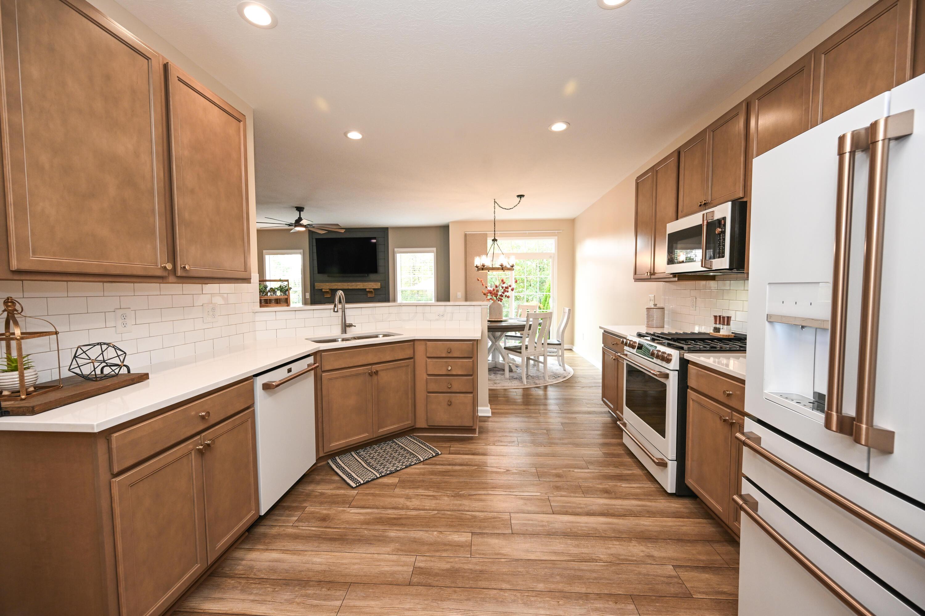 Grove City, Ohio 43123, United States, 3 Bedrooms Bedrooms, ,3 BathroomsBathrooms,Residential,Active,226044