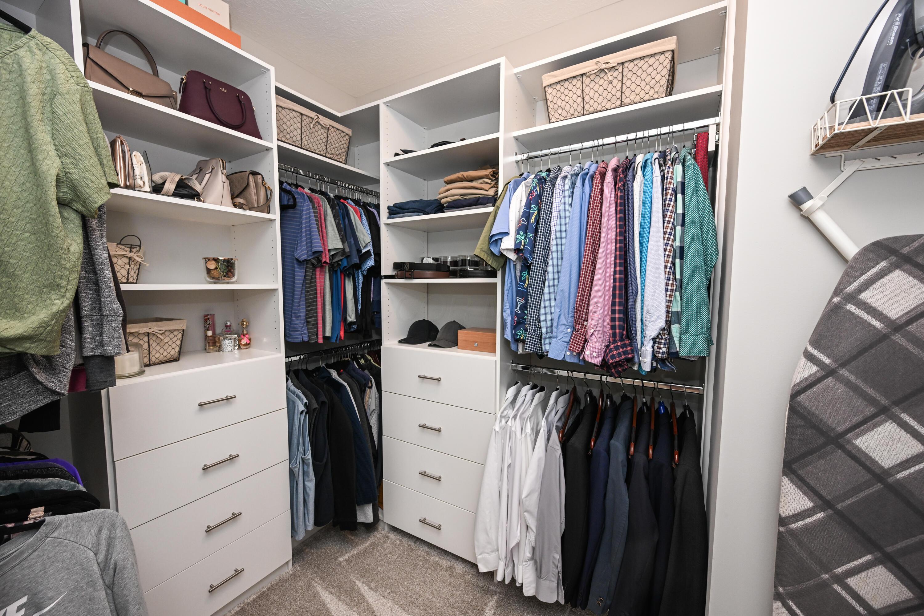 Grove City, Ohio 43123, United States, 3 Bedrooms Bedrooms, ,3 BathroomsBathrooms,Residential,Active,226044