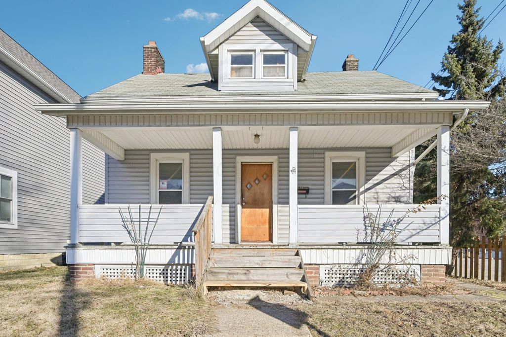 Photo of 360 Sheldon Avenue, Columbus, OH 43207 (MLS # 226002203)