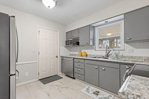 Tiny photo for 182 Cherrington Road, Westerville, OH 43081 (MLS # 226000778)