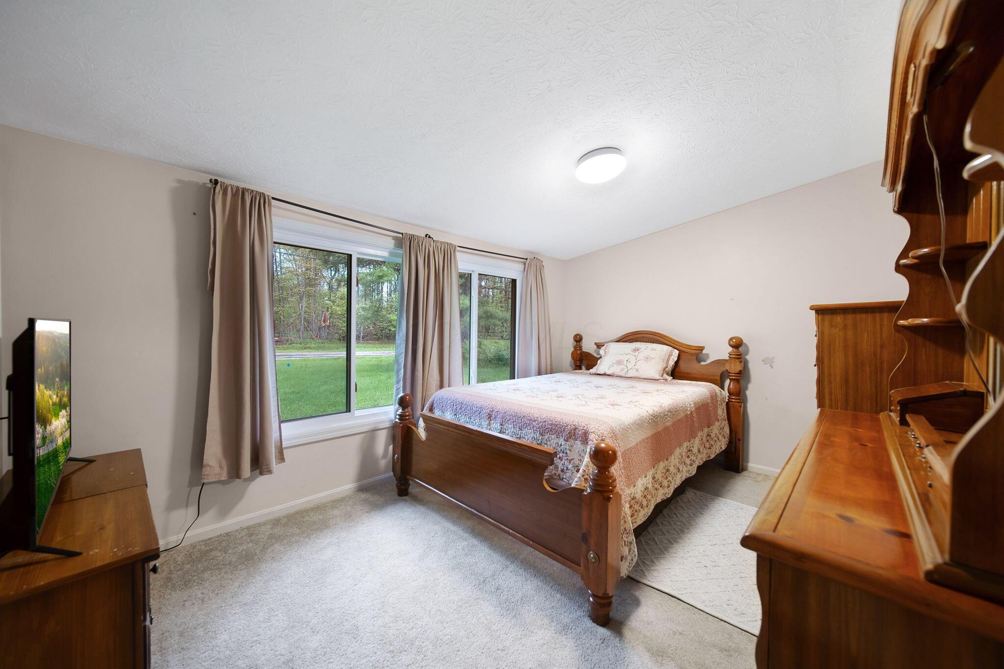 6810 Barrett Road, Geneva, Ohio image 15