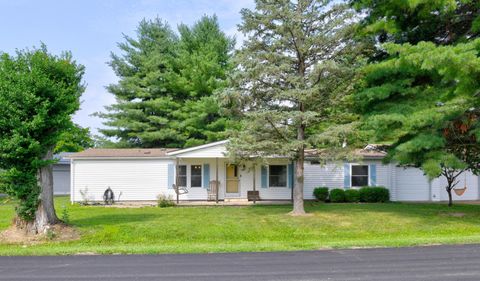 Photo of 94 Market Street, Carroll, OH 43112 (MLS # 226025444)