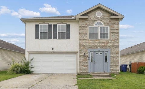 Photo of 4149 Town Square Drive, Canal Winchester, OH 43110 (MLS # 226028116)