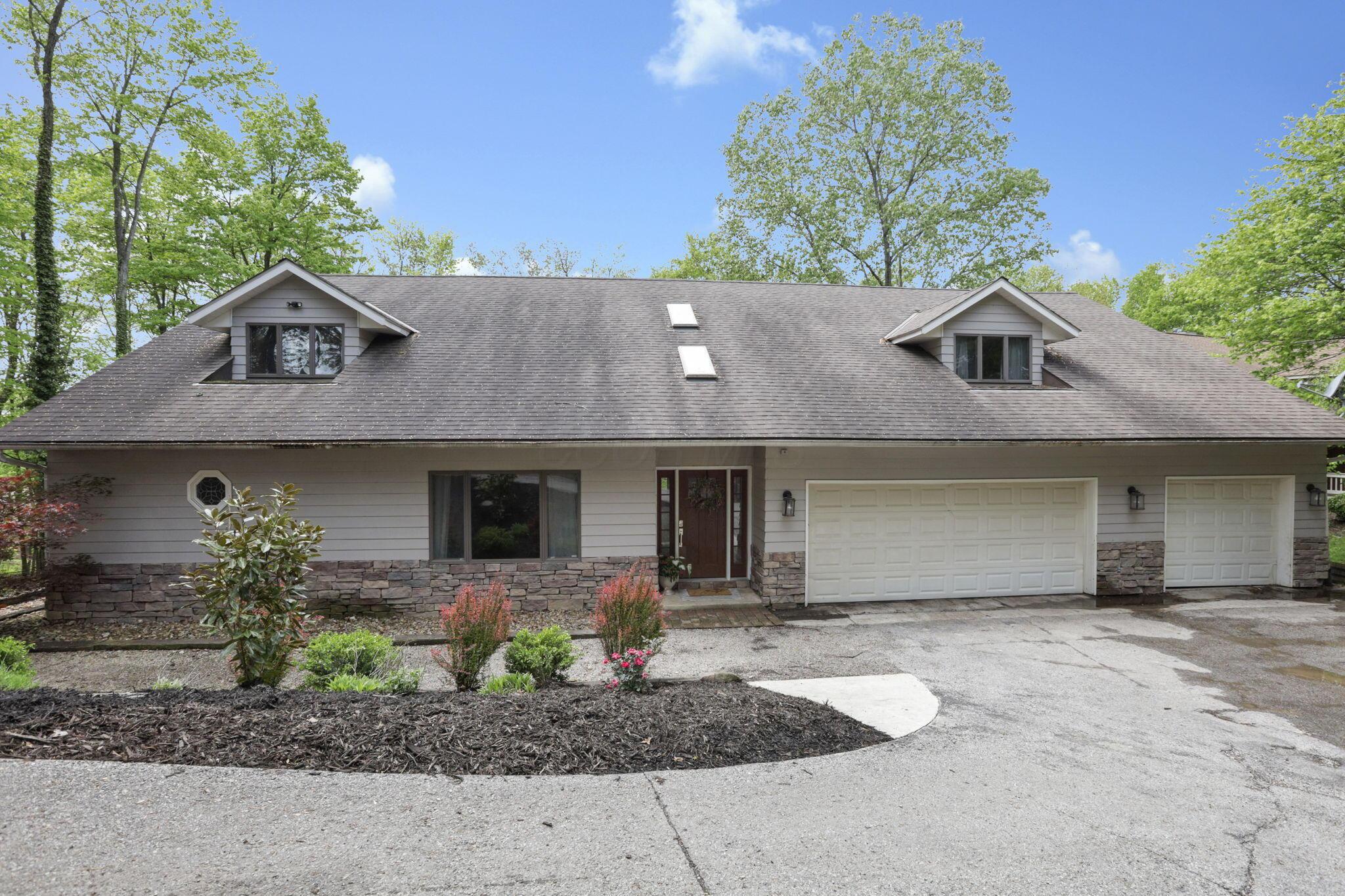 1791 Cumberland Crest, Heath, Ohio image 1