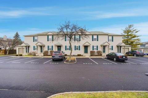 Photo of 5694 Fresno Way 172D #172D, Hilliard, OH 43026 (MLS # 226000813)