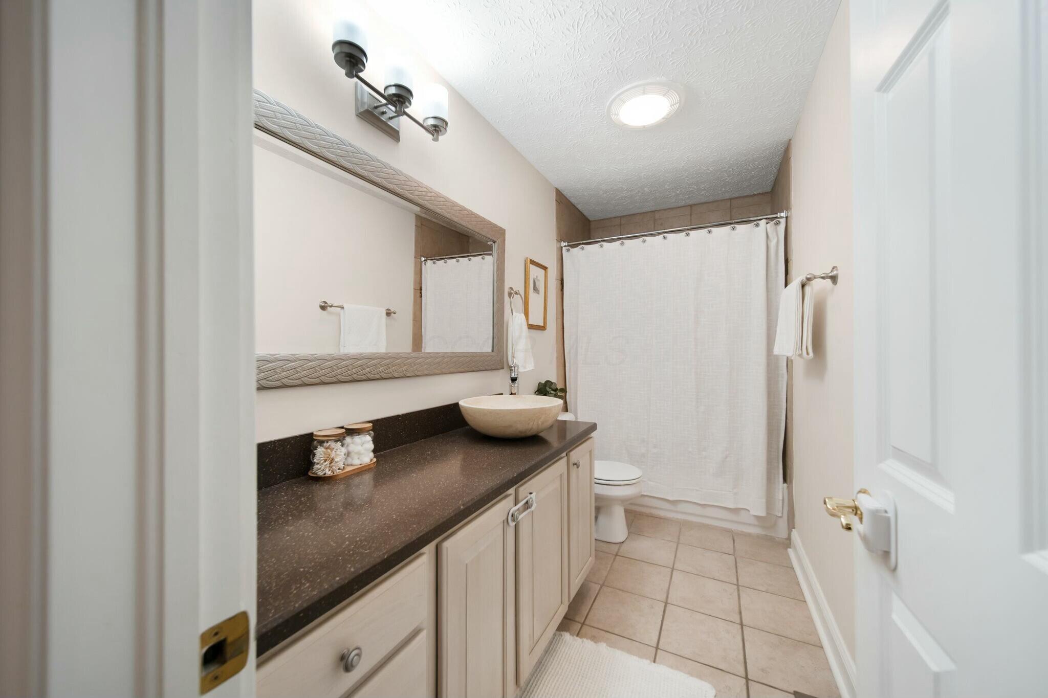 5786 Middleby Drive, Hilliard, Ohio image 39