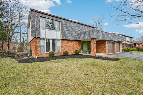 Photo of 1252 Brookridge Drive, Columbus, OH 43235 (MLS # 226004988)
