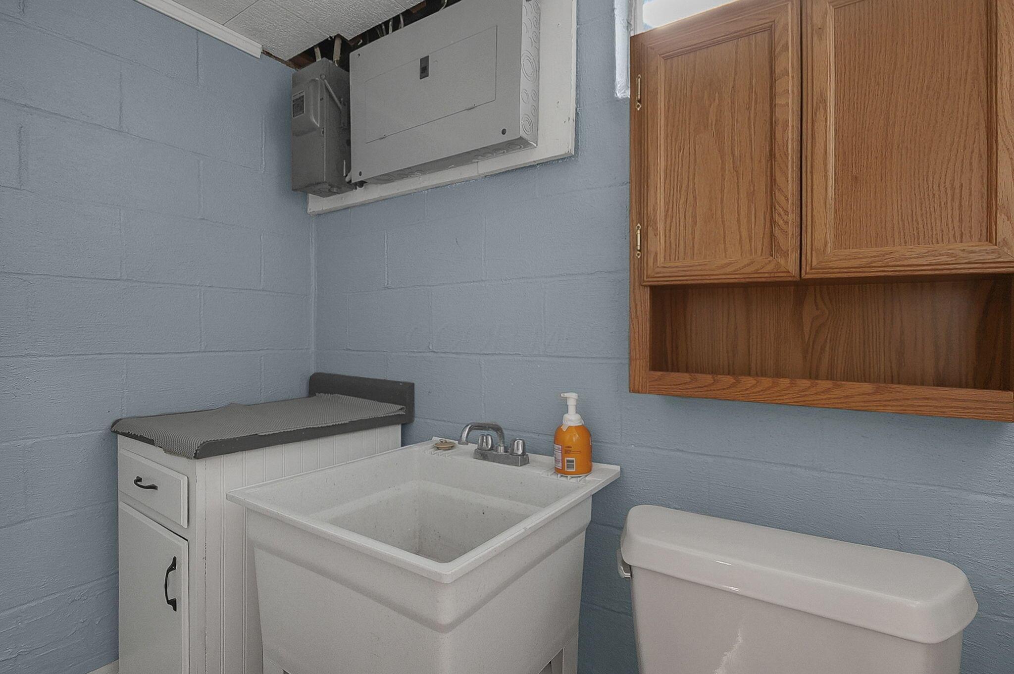 251 E High Street, London, Ohio image 32