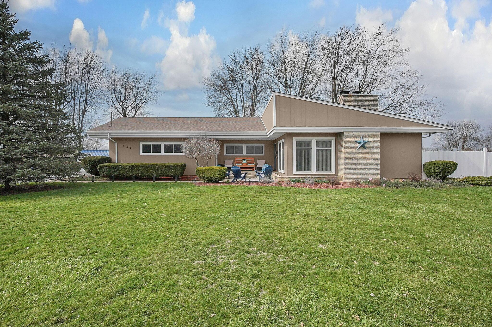251 E High Street, London, Ohio image 2