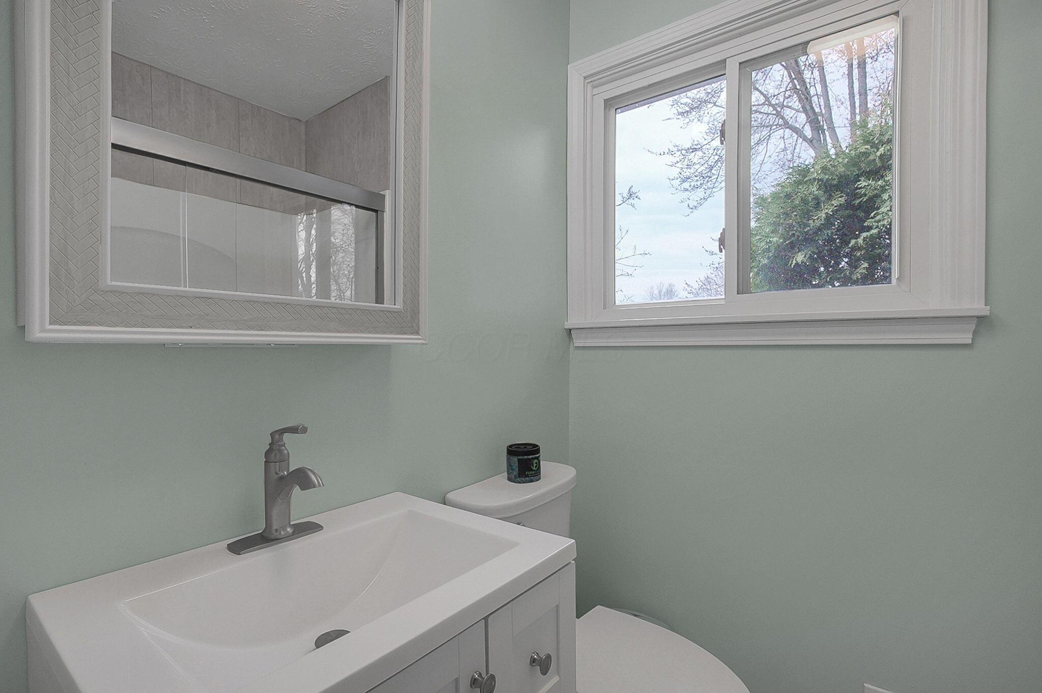 251 E High Street, London, Ohio image 19