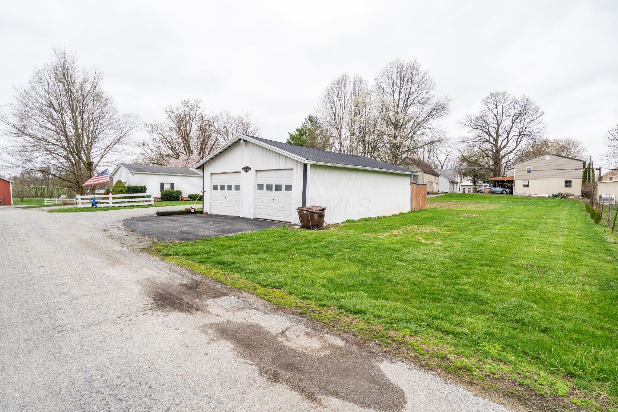 8095 Fall Creek Road, Leesburg, Ohio image 35