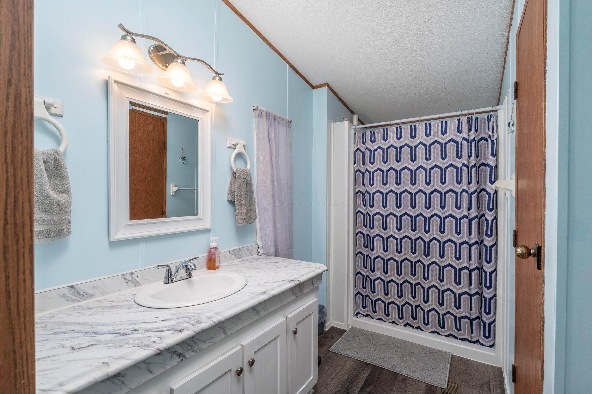 8095 Fall Creek Road, Leesburg, Ohio image 24