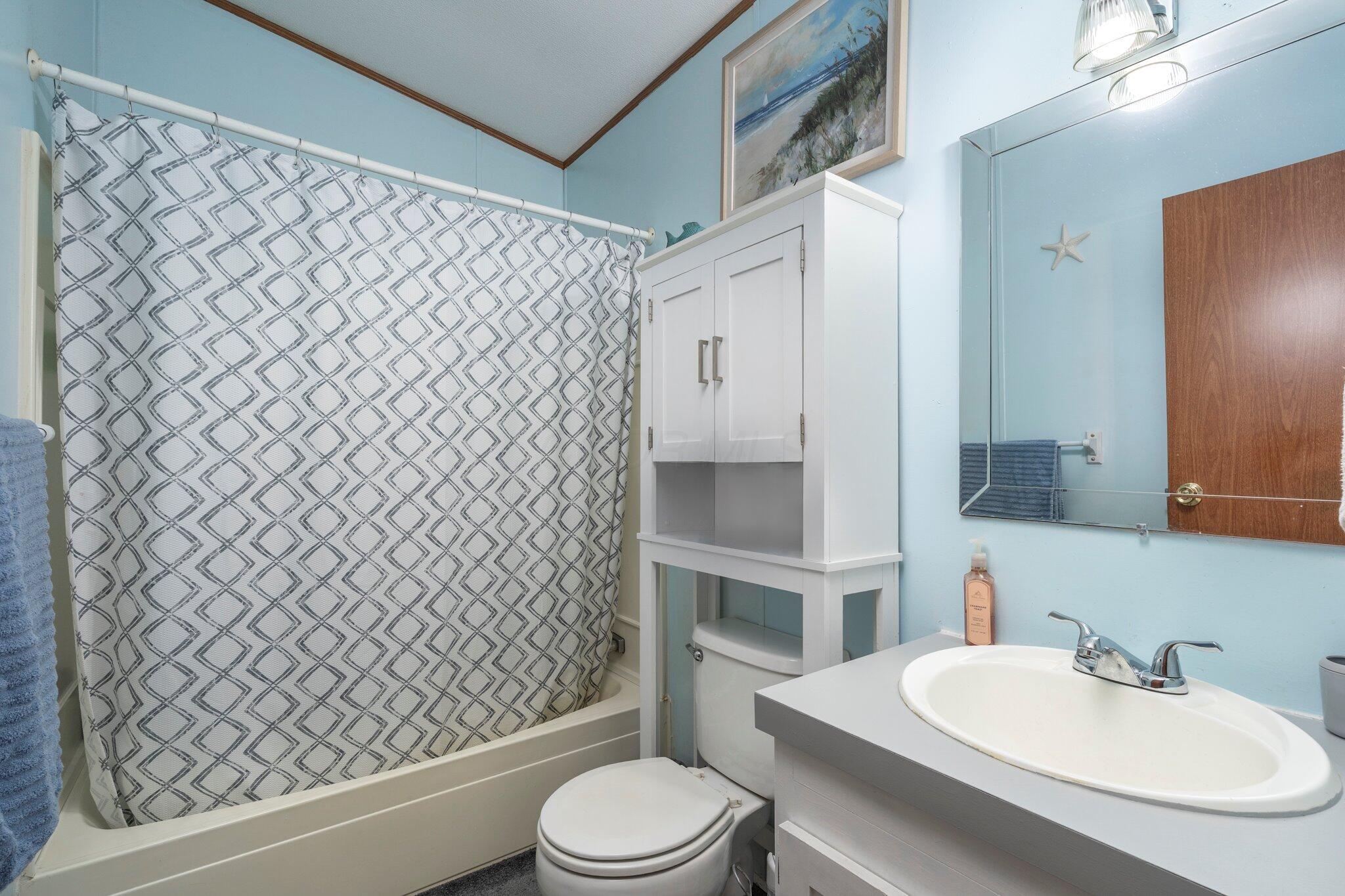 8095 Fall Creek Road, Leesburg, Ohio image 30