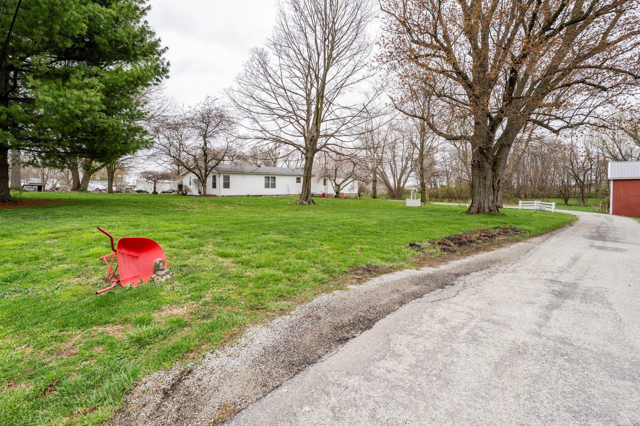 8095 Fall Creek Road, Leesburg, Ohio image 40